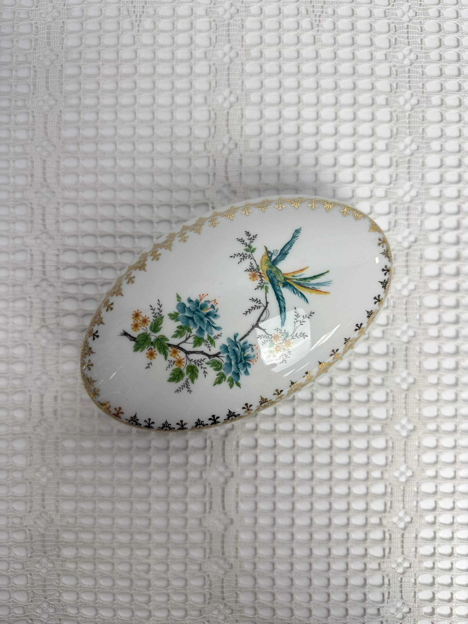 Boite en porcelaine de Limoges Lazeyras