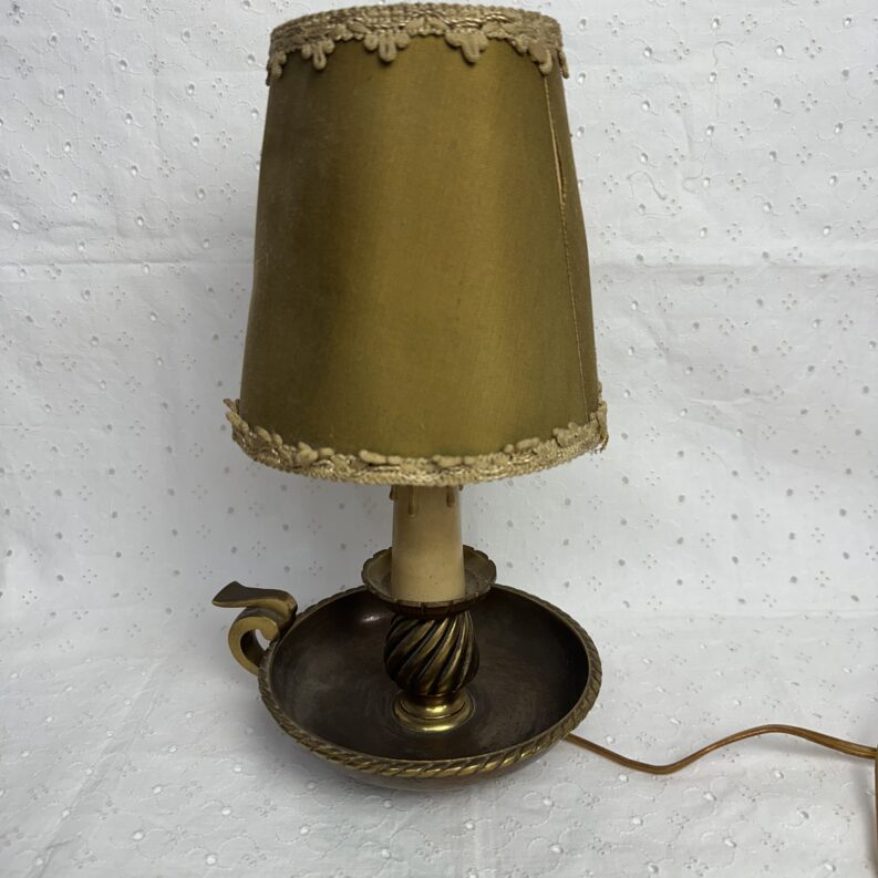 Petite lampe ancienne style rat de cave