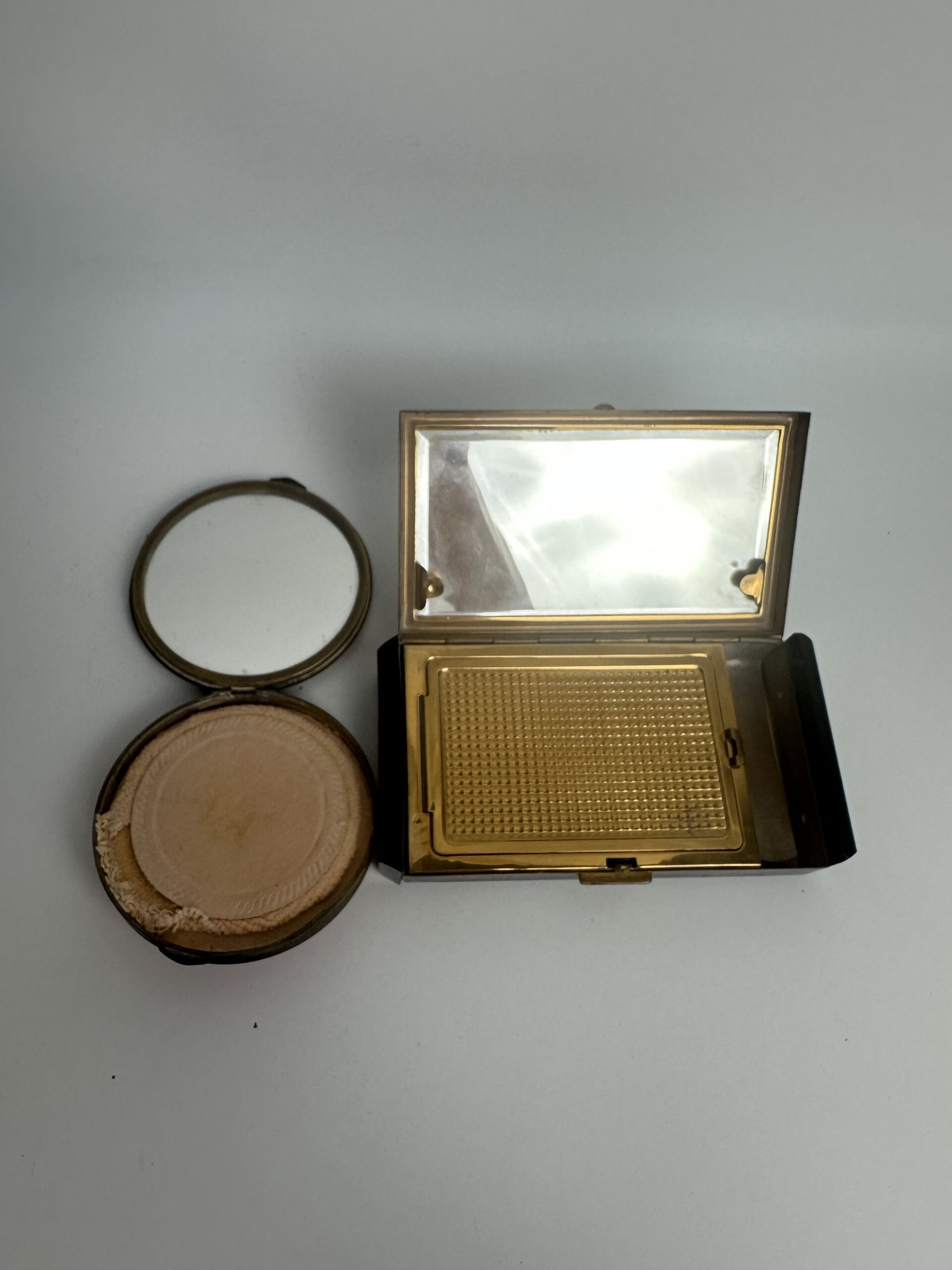 Duo de poudriers anciens – Image 5