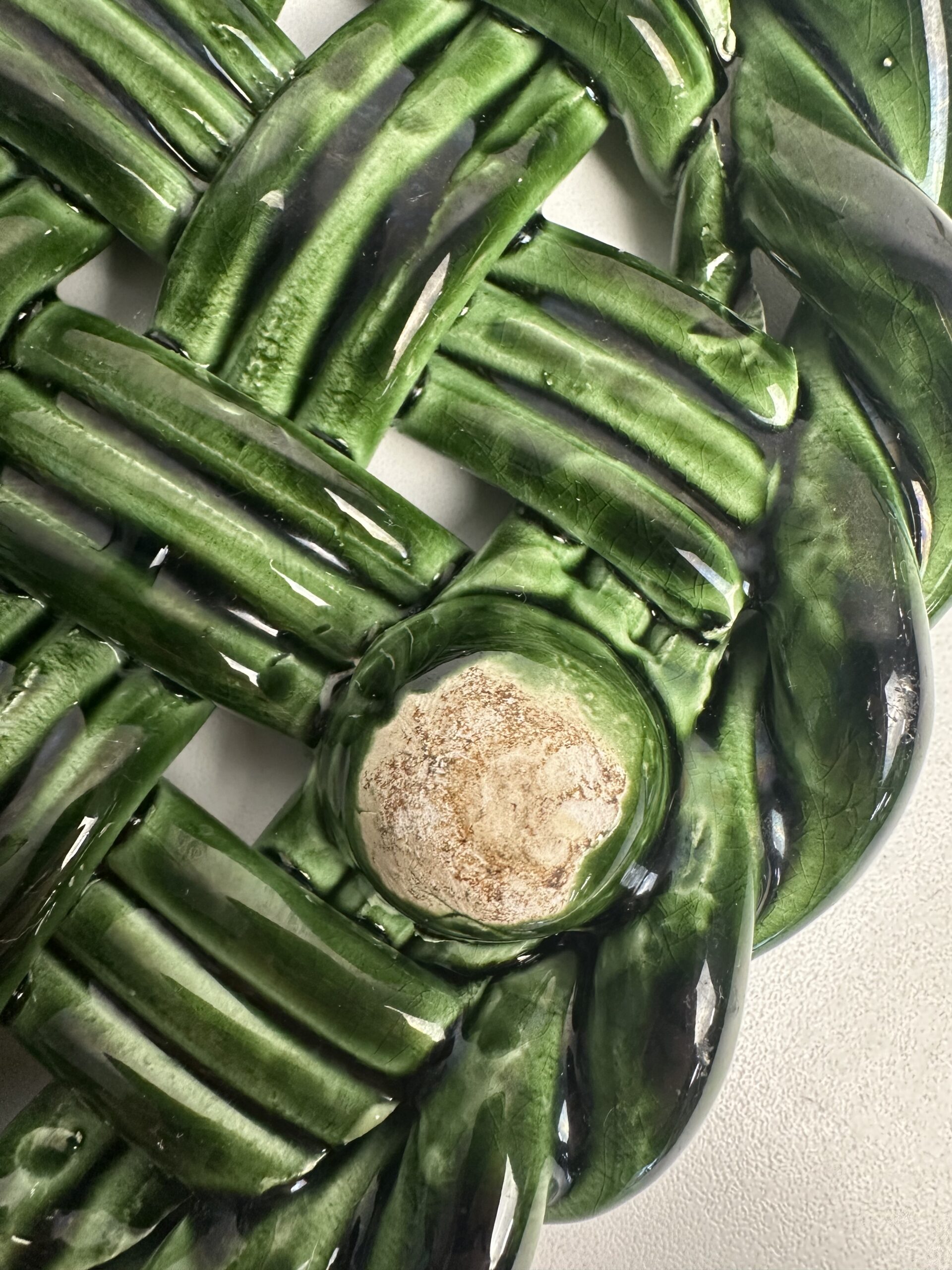 Dessous de plat vintage en céramique vernissée verte – Image 10
