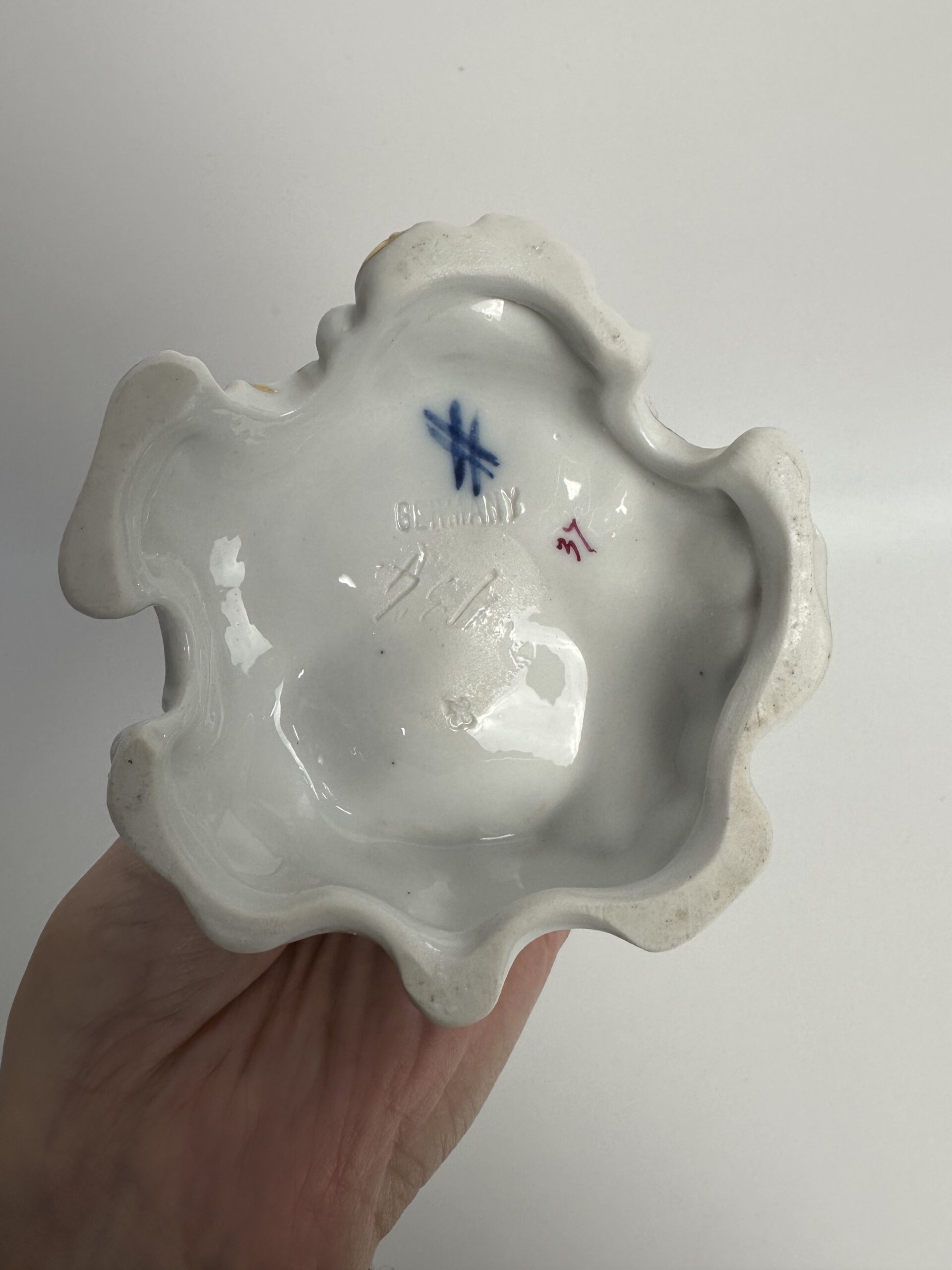 Ancien bougeoir en porcelaine Germany – Image 10