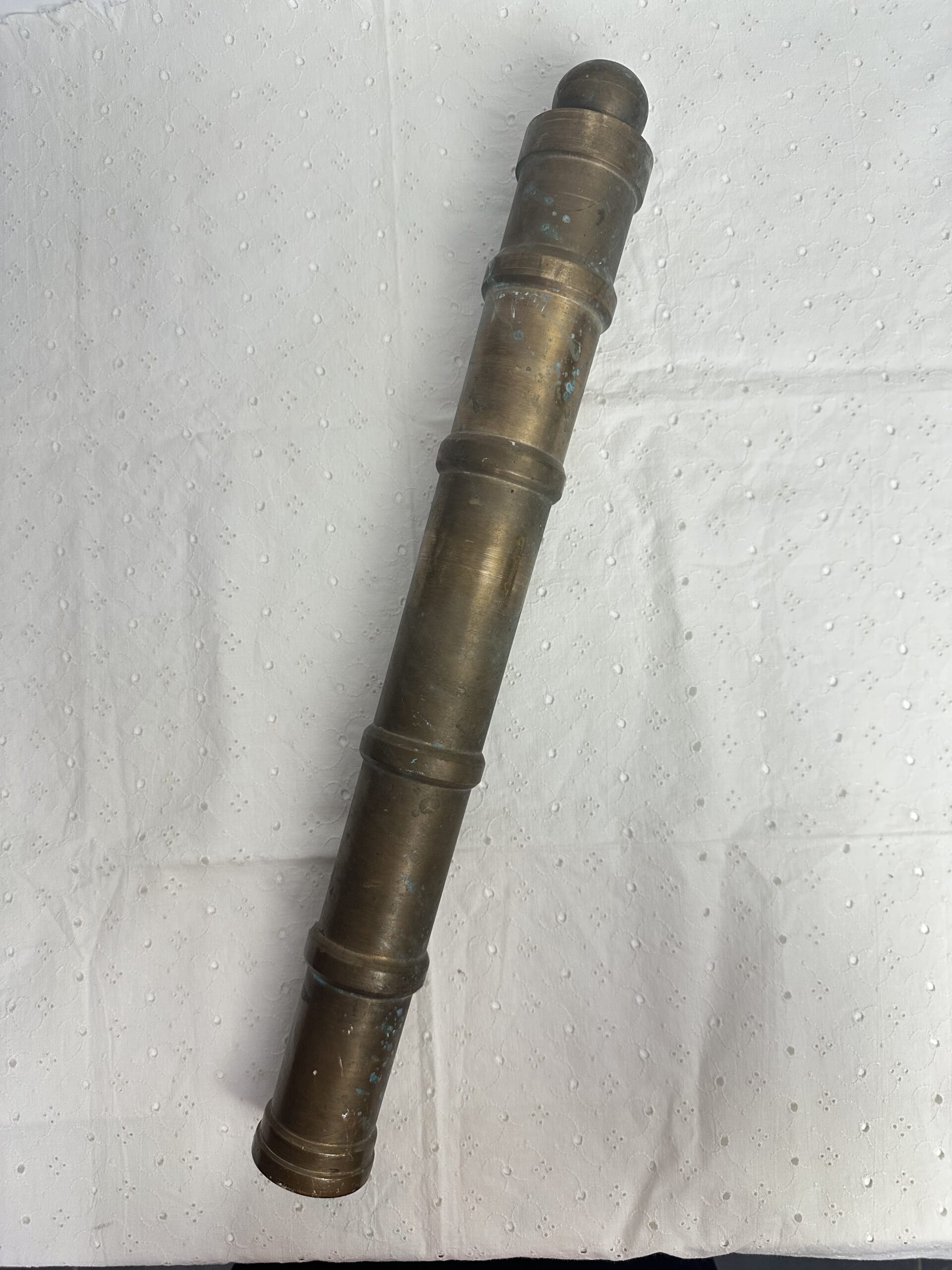 Ancien petit canon de salut marin en laiton