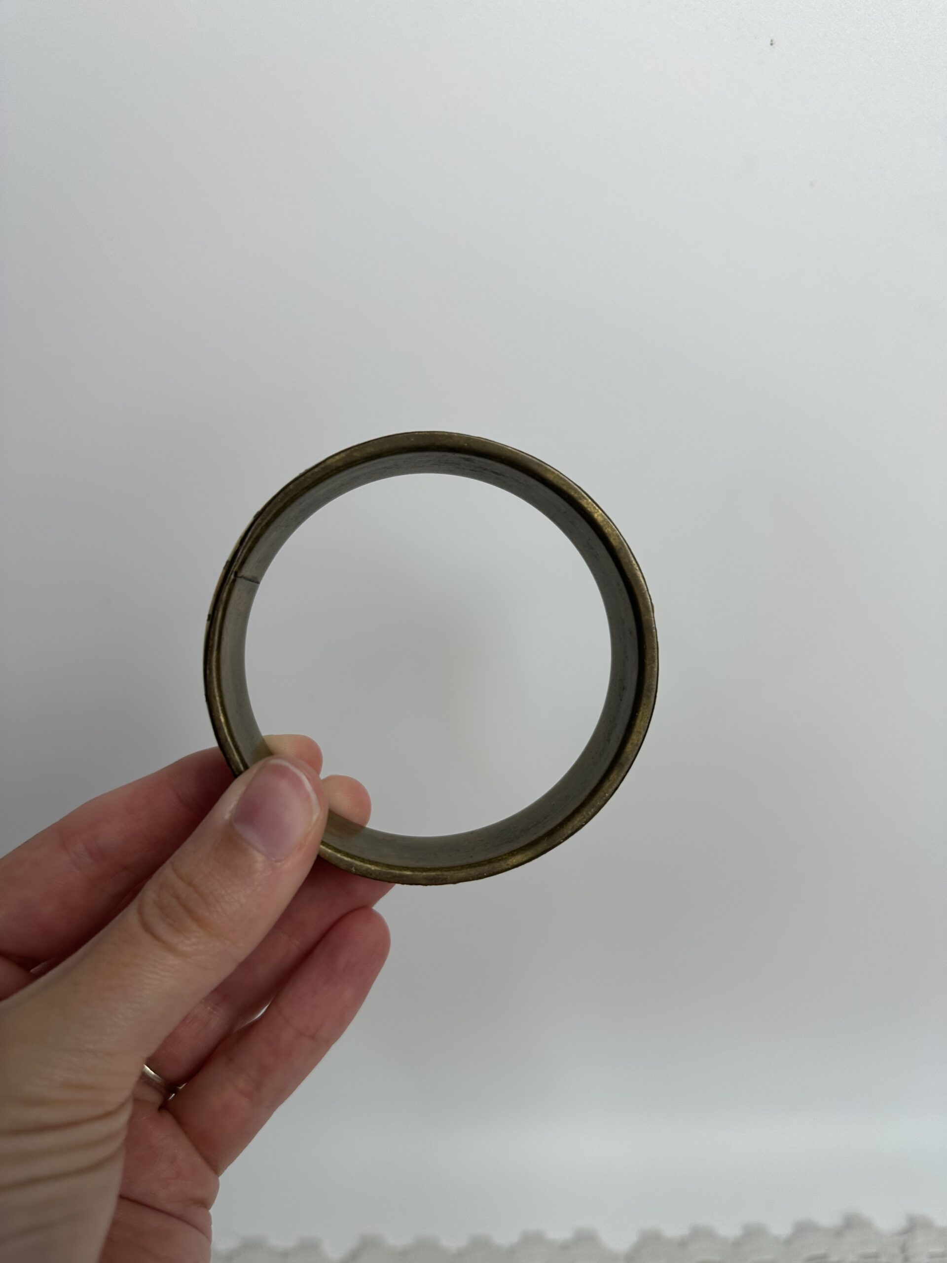 Bracelet jonc ancien en laiton – Image 5