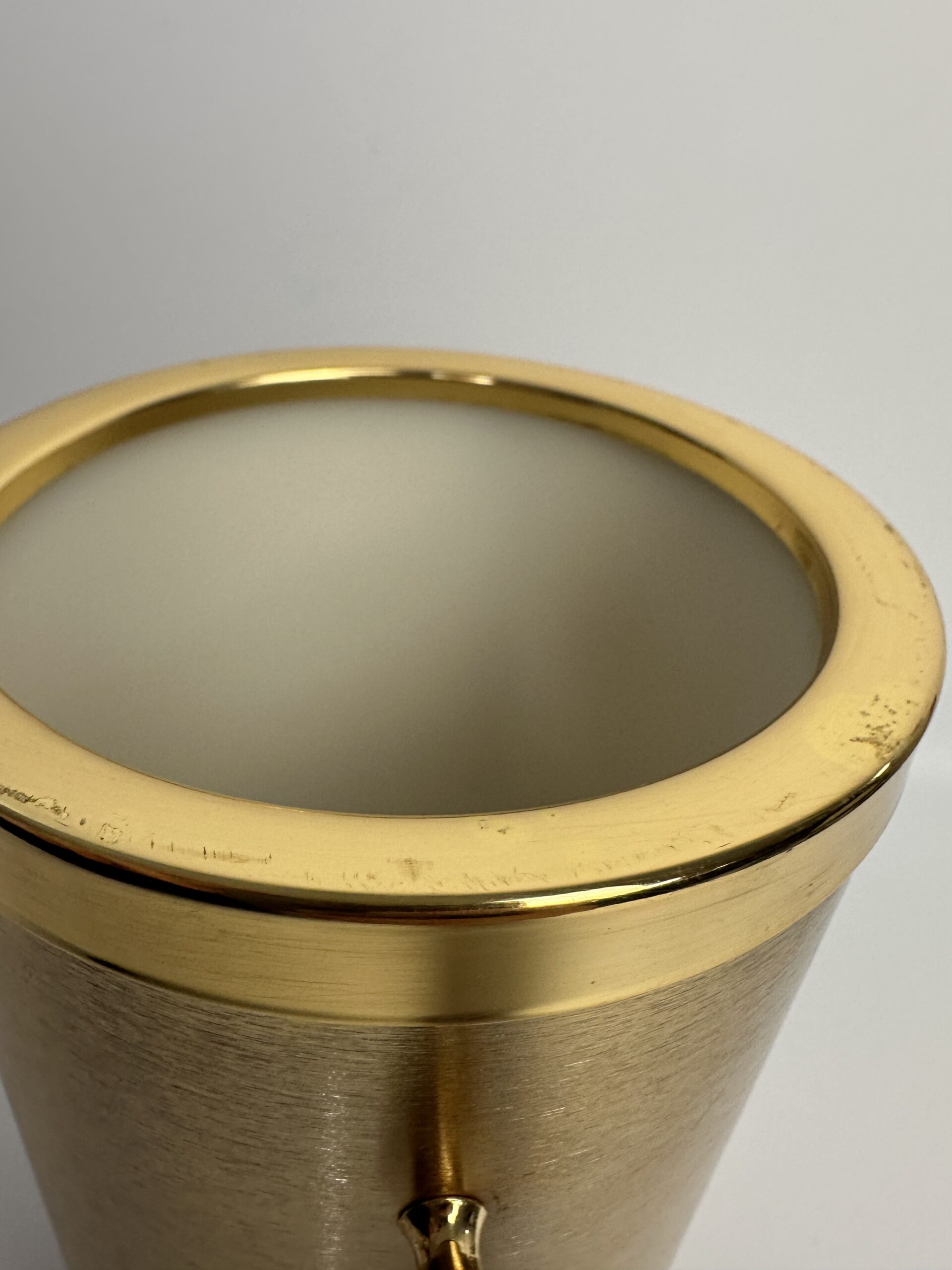 Bac à glaçons vintage doré – Image 9