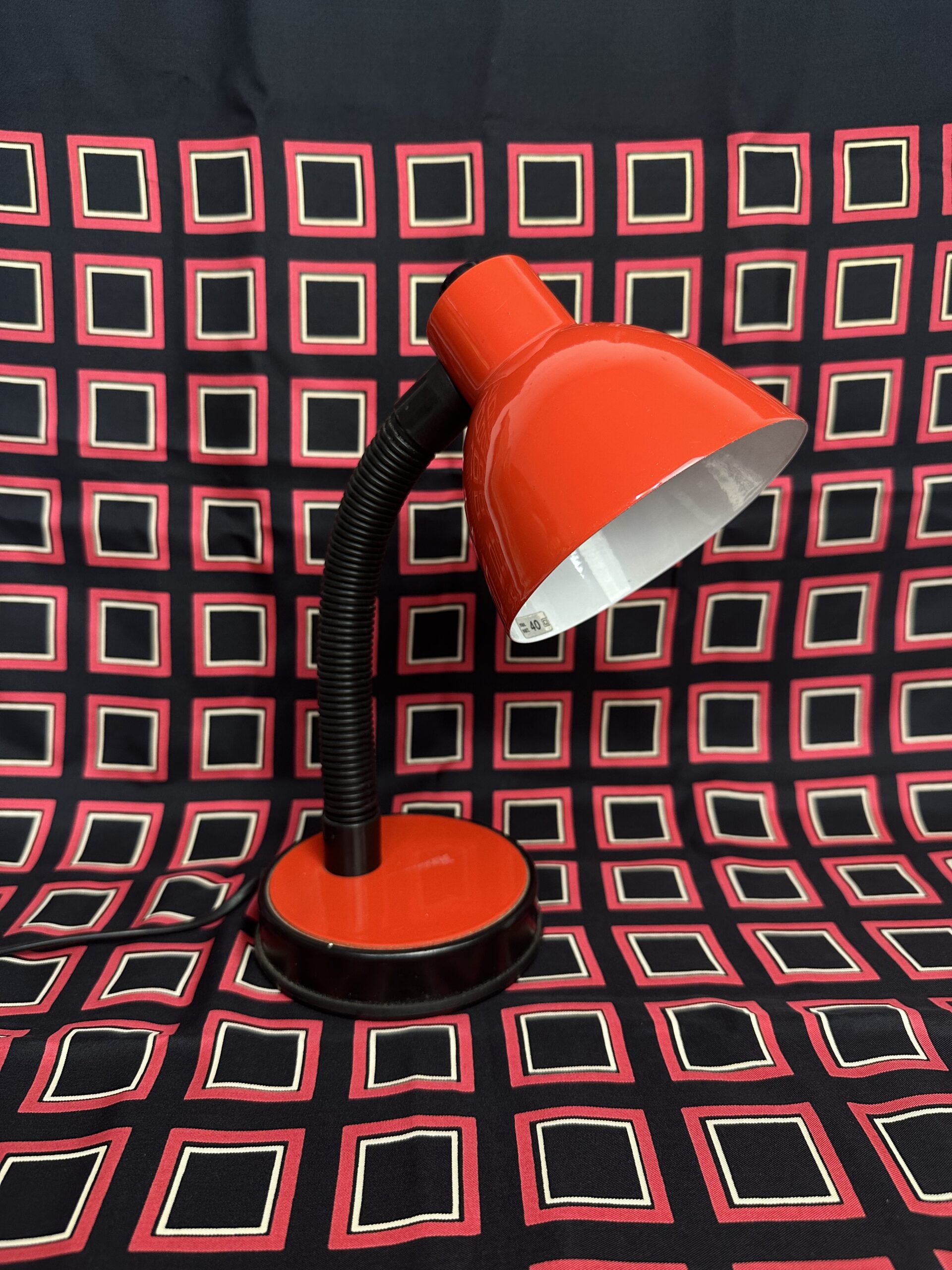 Lampe Veneta lumi vintage rouge